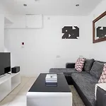 Londwell Paddington & Hyde Park Apartment