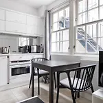 Londwell Paddington & Hyde Park Apartment
